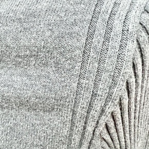 Relativity Sweater Womens Small Gray Long Sleeves - Picture 2 of 8